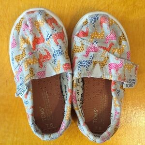 TOMS Kids Sneakers - Colorful Animal Design